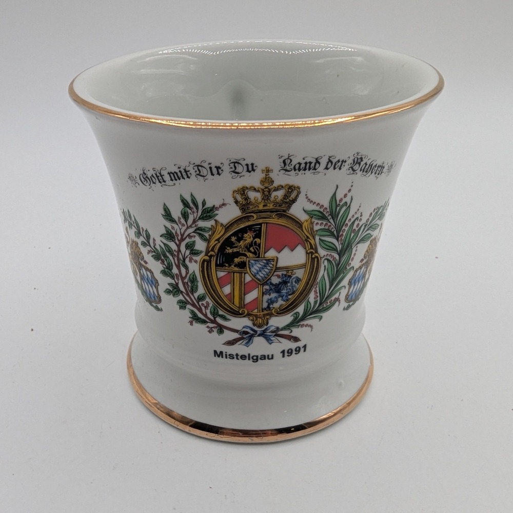 Vintage 1991 Mistelgau Bavaria German Souvenir Mug Gold Trim Coat of Arms White